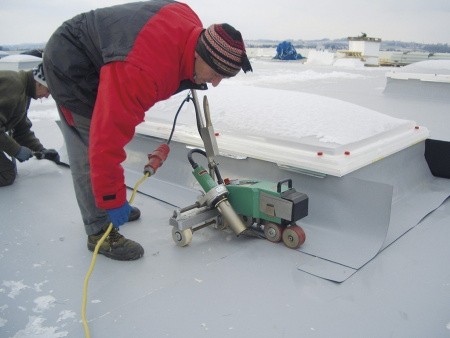 Сварочный автомат горячего воздуха VARIMAT V2 - сварка кровельных покрытий