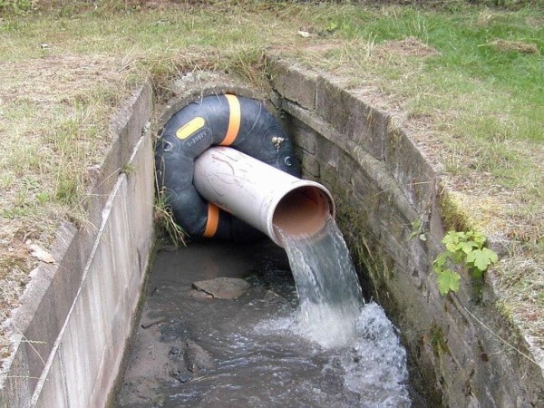 Пневматическое заглушающее перекрытие LAMPE тип 200-250, серия 2000 под обводную трубу 100 мм.